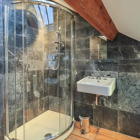 Fairy Glen בית נופש *