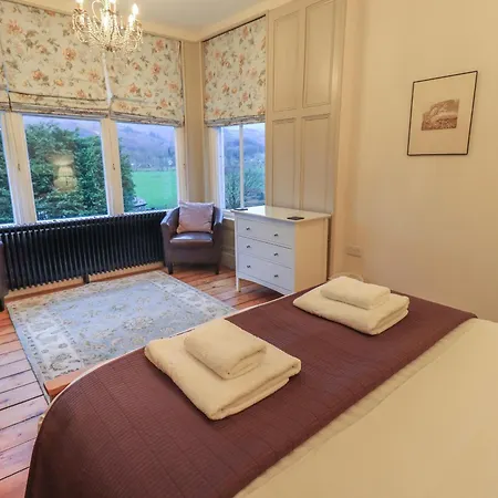 Fairy Glen בית נופש *